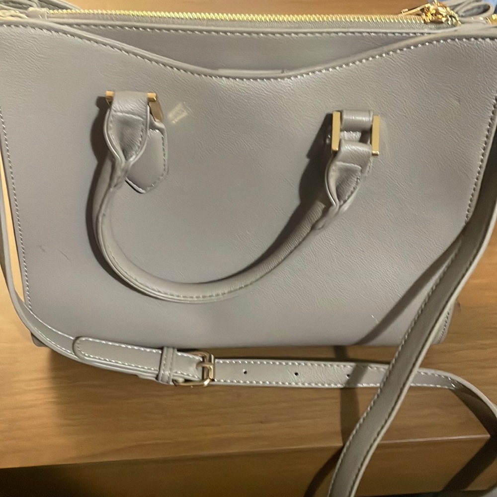 Miztigue mid-size Purse